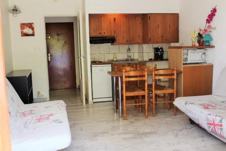 Studio 35m² Balcon * Hyères